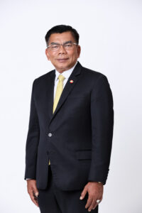 นายกมลศักดิ์ ลีวาเมาะ