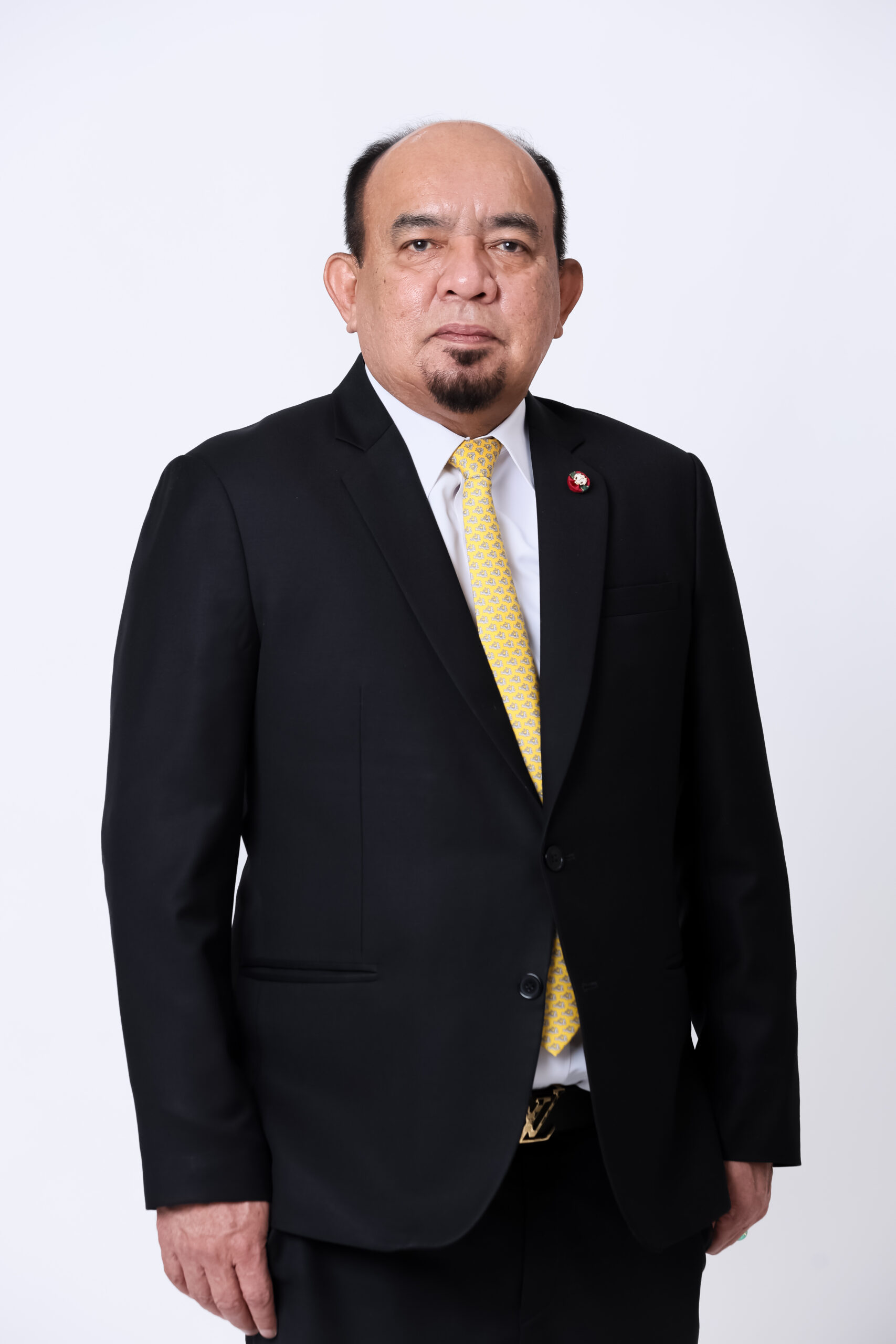 นายซูการ์โน มะทา
