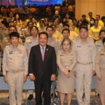 ผมคือครอบครัวยุติธรรม! “พันตำรวจเอก ทวี สอดส่อง หัวหน้าพรรคประชาชาติ ในฐานะรัฐมนตรีว่าการกระทรวงยุติธรรม มอบปัจฉิมโอวาทกระทรวงยุติธรรม ขอให้ทุกคนภูมิใจในหน้าที่ตนเอง ชู สถาบันนิติวิทยาศาสตร์ ดุจเพชรที่ล้ำค่า เป็นสัญลักษณ์ของความยุติธรรมตามความเป็นจริง”