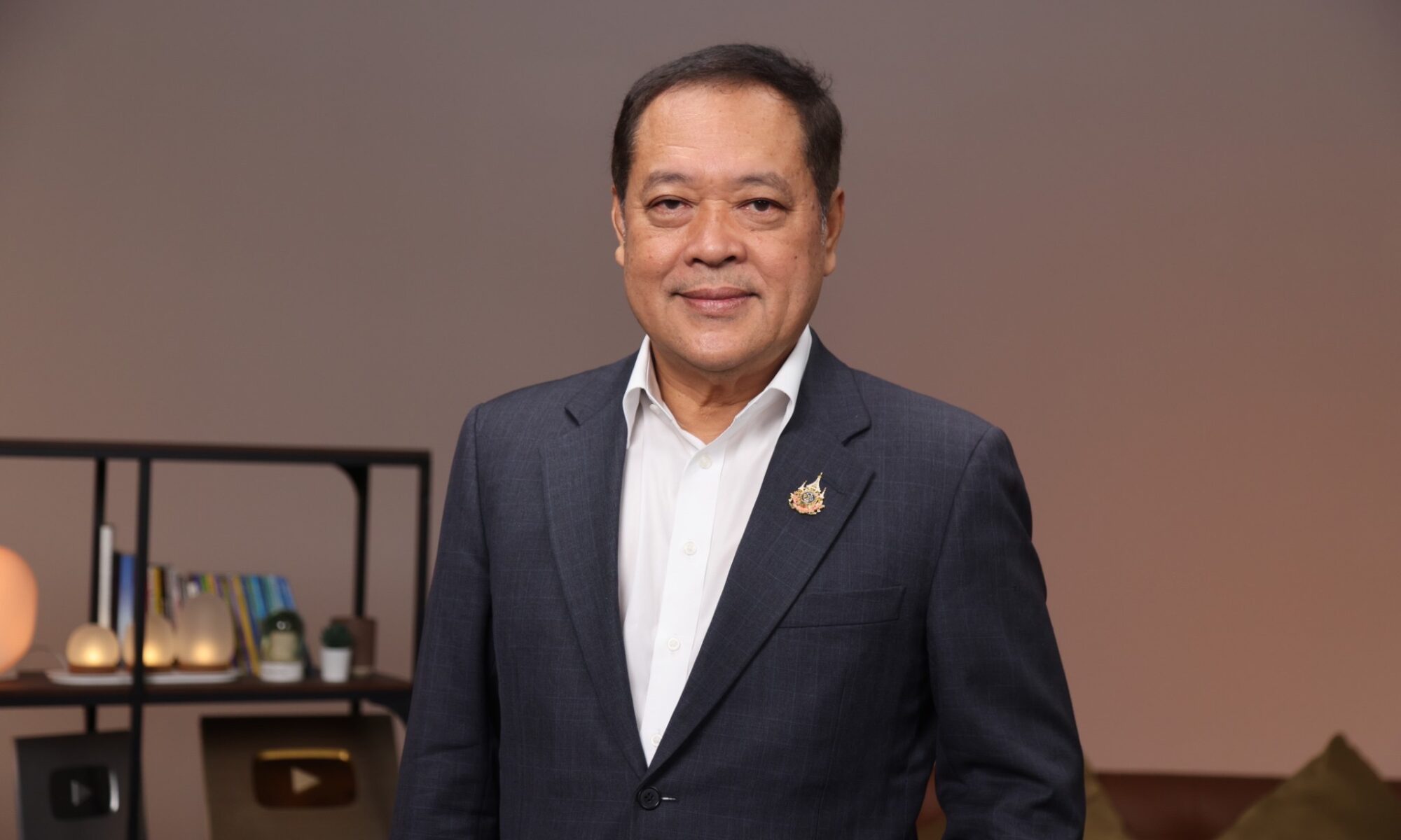 พันตำรวจเอก ทวี สอดส่อง' แนะยกเลิกภาษีสรรพสามิตน้ำมัน กระจายรายได้กลับคืนประชาชน