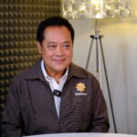 พันตำรวจเอก ทวี สอดส่อง' โพสต์เฟซบุ๊ก ราคาน้ำมันอ้างอิงสิงคโปร์ เล่ห์กลสูบเงินคนไทย